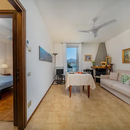 Casa Riva Apartament Varenna