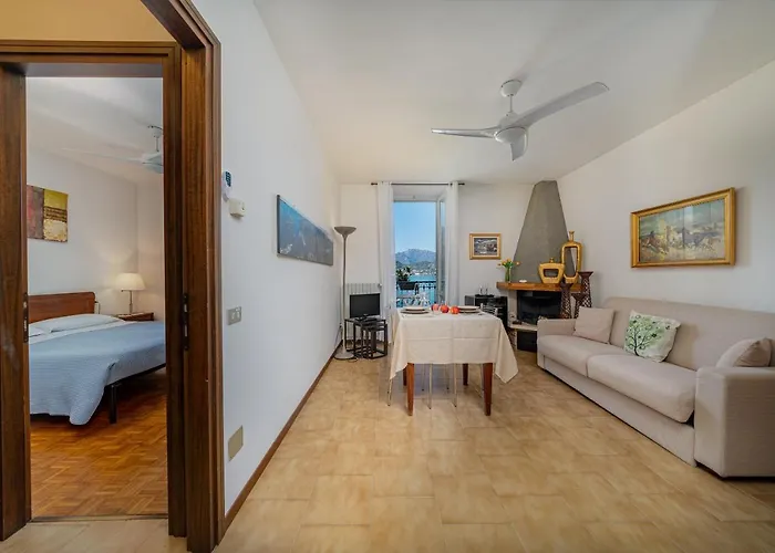 Casa Riva Διαμέρισμα Βαρένα